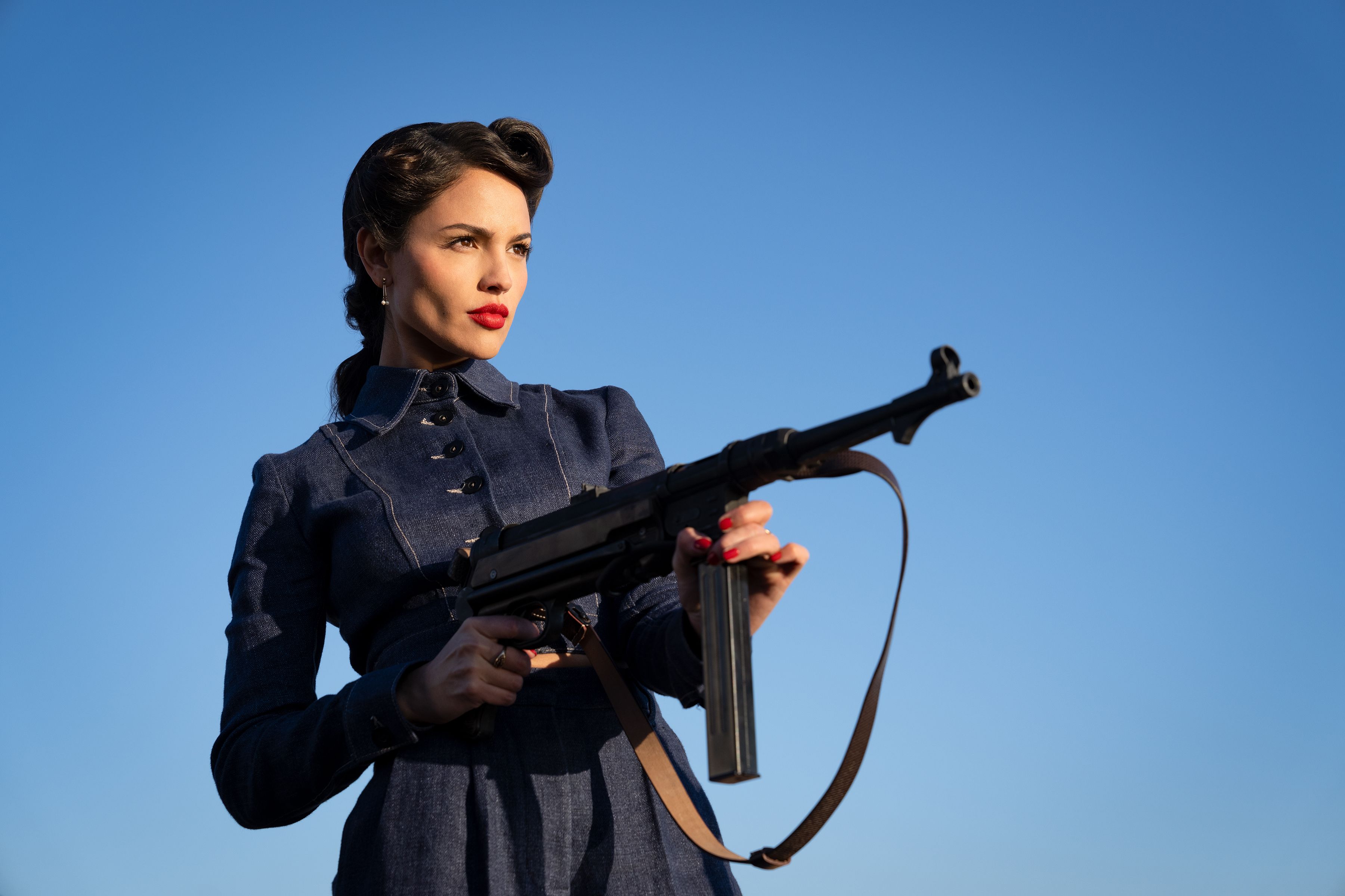Photo de Eiza Gonzalez Le Ministère de la Sale Guerre Photo Eiza Gonzalez Photo 0 sur 37