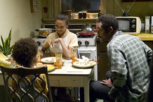 à La Recherche Du Bonheur Streaming Photo de Thandie Newton - À la recherche du bonheur : Photo Jaden Smith