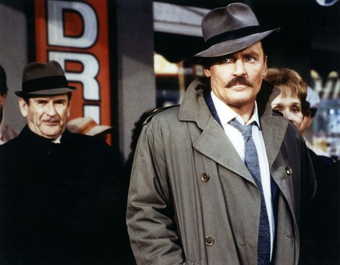 Films Et Séries Tv Avec Stacy Keach Photo de Stacy Keach - Mike Hammer : Photo Stacy Keach - AlloCiné