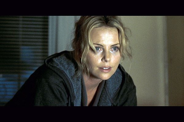 Le Labyrinthe La Terre Brulée Distribution Streaming Photo de Charlize Theron - Loin de la terre brûlée : Photo Charlize