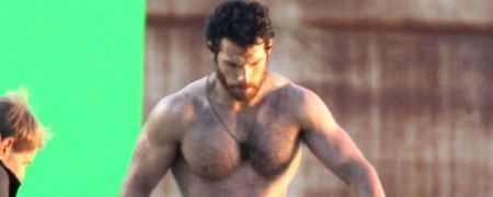 Man of Steel" : Henry Cavill torse nu sur le tournage ! [PHOTOS] - Actus Ciné - AlloCiné