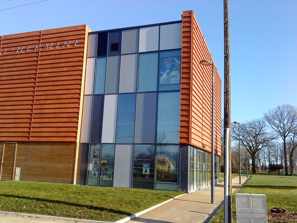 Cinéma L' Hermine à PlélanleGrand (35380 ) AlloCiné