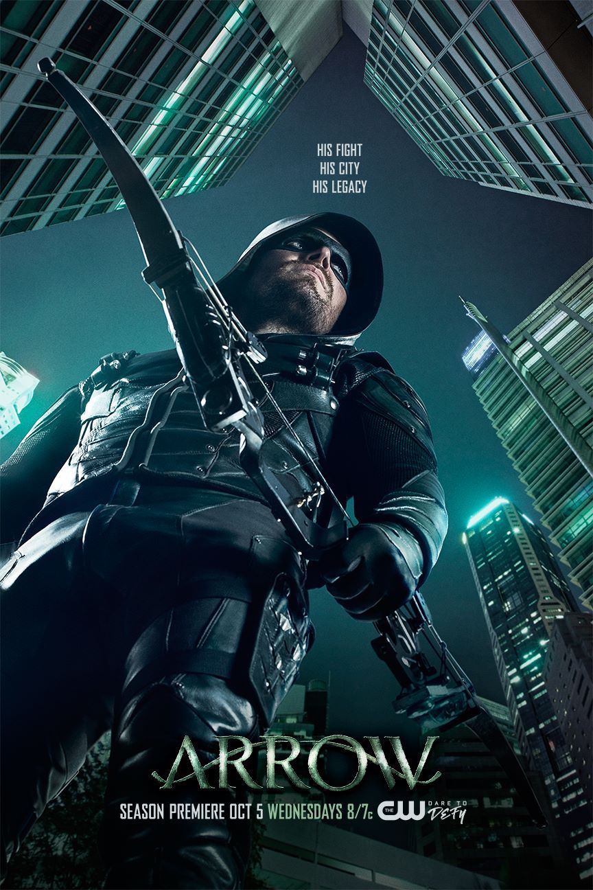 Arrow toujours prêt à défendre la ville sur l'affiche de ...
