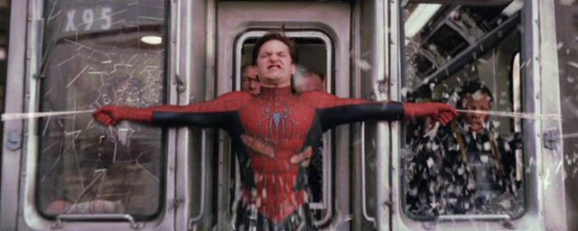 1er Spider Man Avec Tom Holland Spider-Man : Tom Holland se démasque sur la photo d'Homecoming - Actus