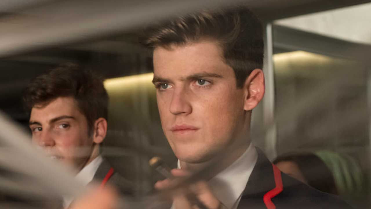 Elite Saison 2 Episode 1 Resume Elite saison 2 : Netflix dévoile la date de lancement - News Séries à