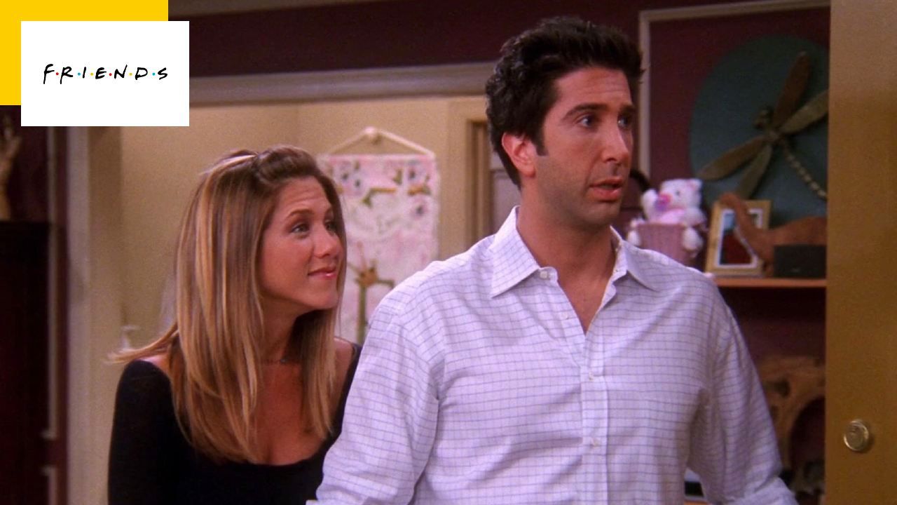 Friends: Funny photos of Ross and Rachel in the shower