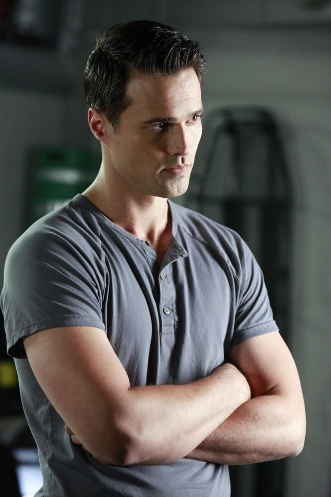 Filme Und Serien Von Brett Dalton Photo de Brett Dalton - Photo Brett Dalton - AlloCiné