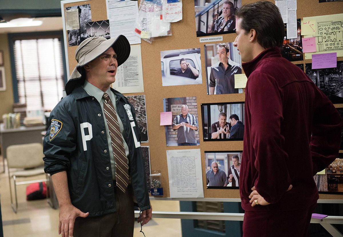 Poster Brooklyn Nine-Nine saison 2 - Affiche 232 sur 687 - AlloCiné