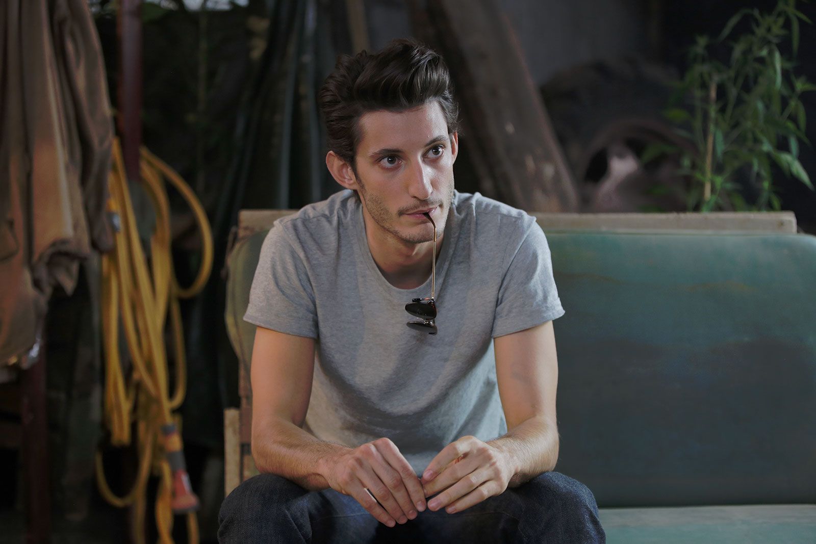 Five Streaming Pierre Niney Photo de Pierre Niney - Five : Photo Pierre Niney - AlloCiné