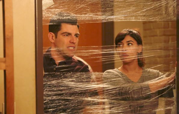 Photo De Hannah Simone Photo Hannah Simone Max Greenfield Allocin