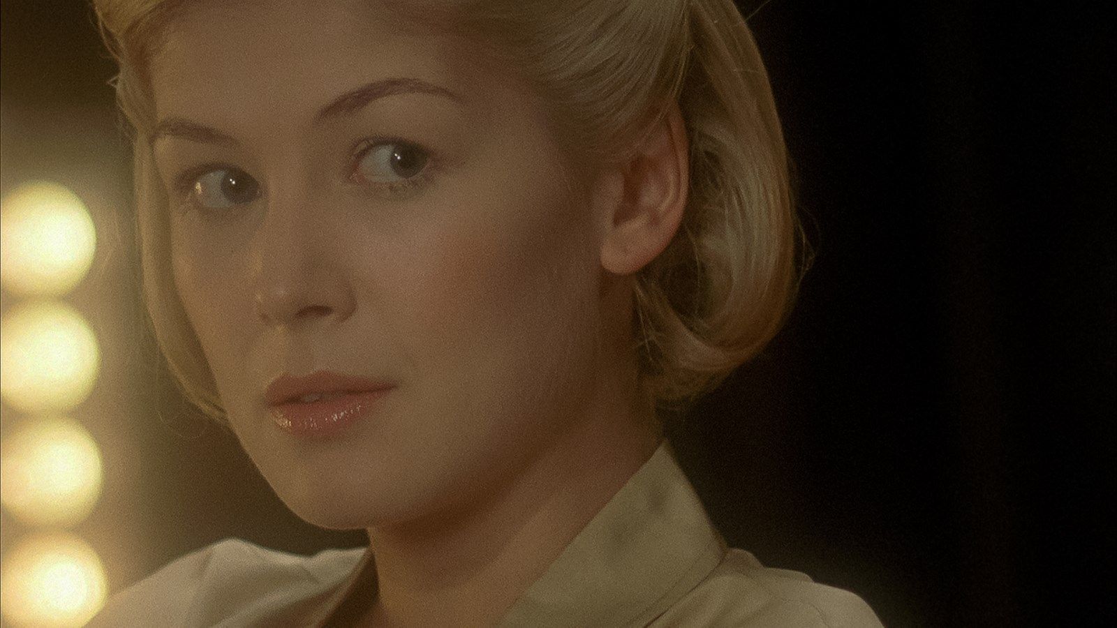 Films Et Séries Tv Avec Rosamund Pike Photo de Rosamund Pike - La Maîtresse du diable : Photo Rosamund Pike