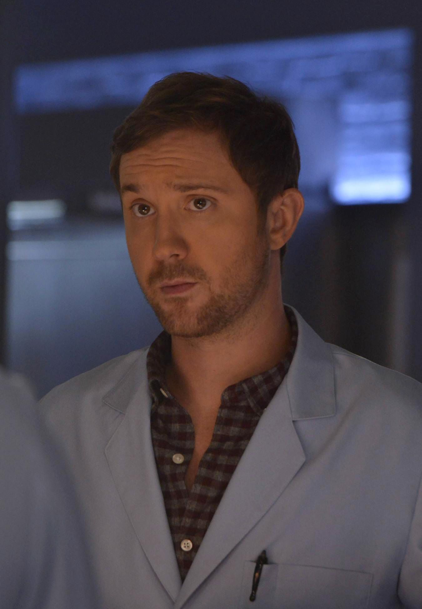 Photo de Sam Huntington Rosewood Photo Sam Huntington Photo 10