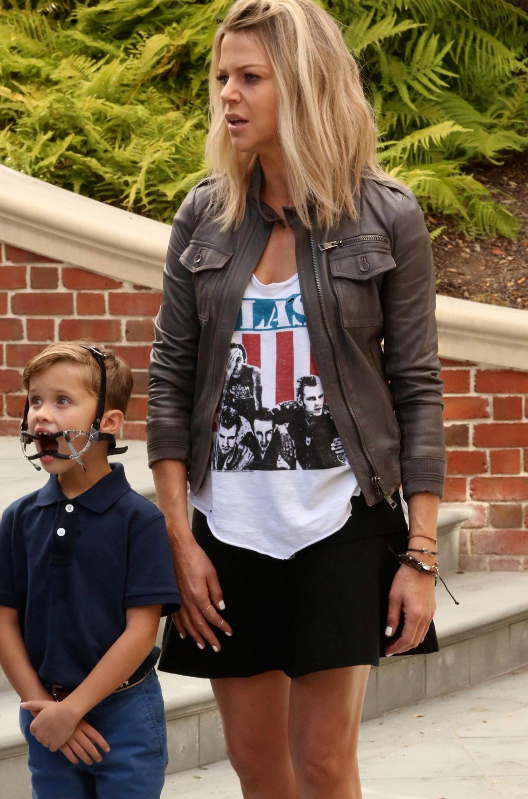 Photo de Kaitlin Olson Very Bad Nanny Photo Jack Stanton, Kaitlin(02)