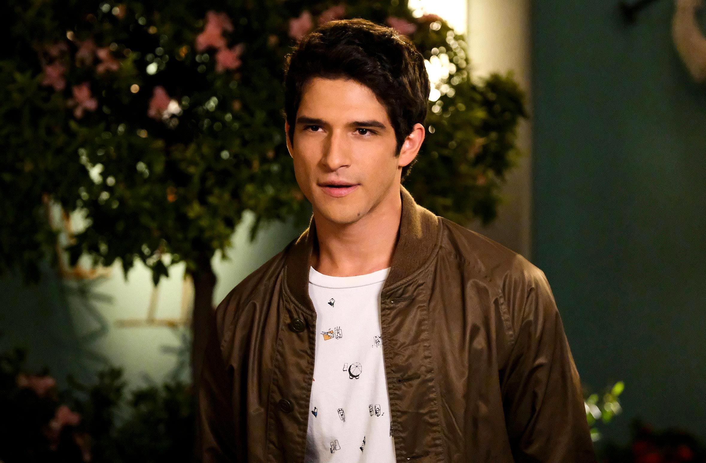 Filme Und Serien Von Tyler Posey Photo de Tyler Posey - Jane The Virgin : Photo Tyler Posey - Photo 51