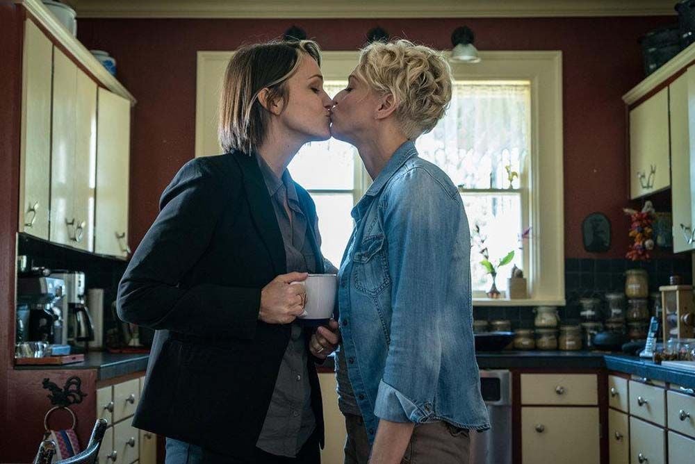 Films Et Séries Tv Avec Kristin Lehman Ghost Wars : Photo Kristin Lehman, Luvia Petersen - 54 sur 63 - AlloCiné