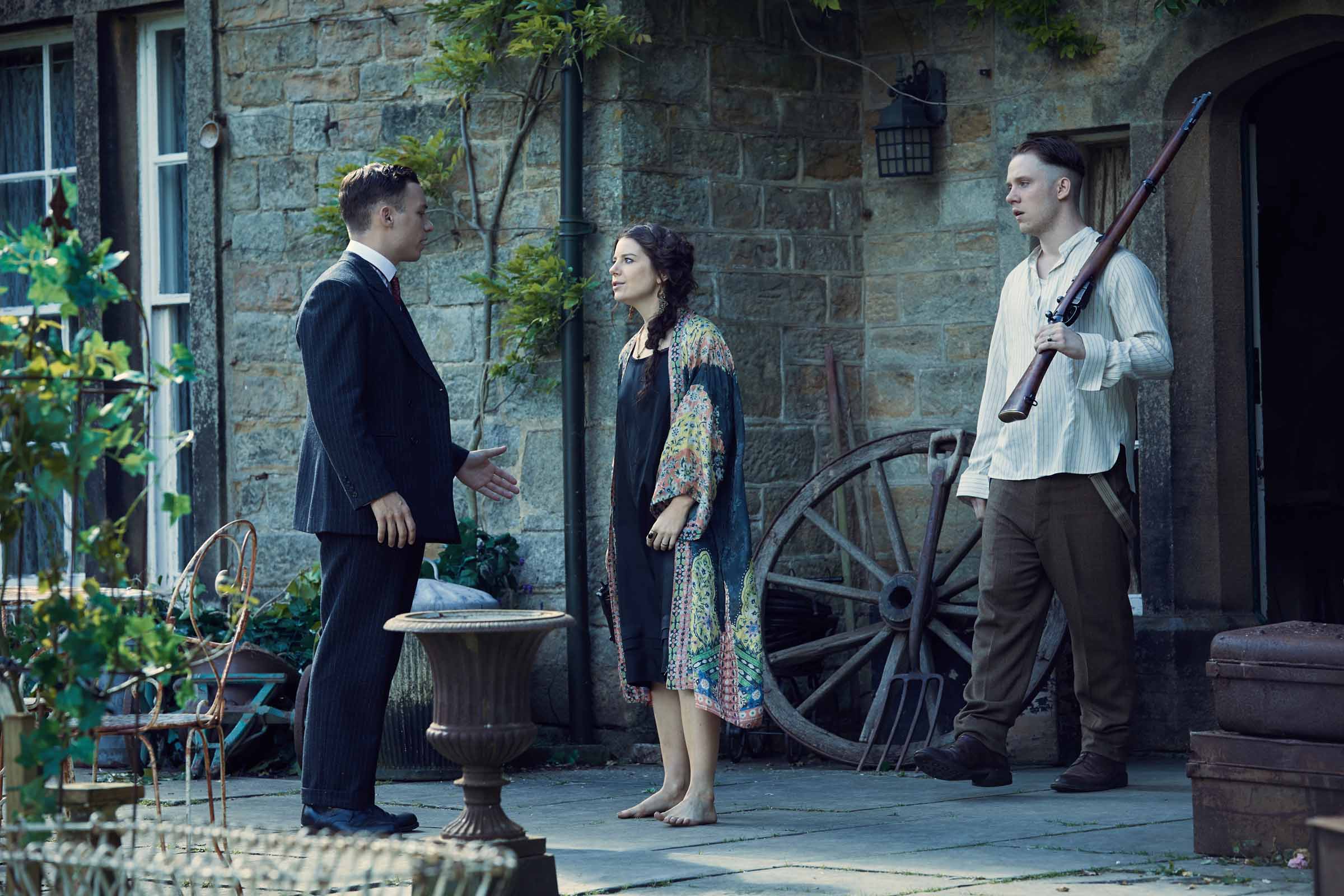 Photo De Aimee Ffion Edwards Peaky Blinders Photo Joe Cole Aimee Ffion Edwards Finn Cole 