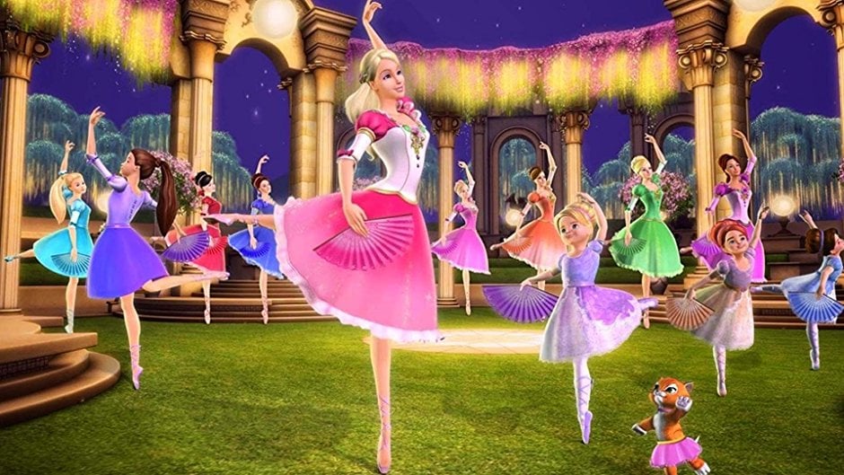  Barbie  au  bal  des 12  princesses  Film  Streaming