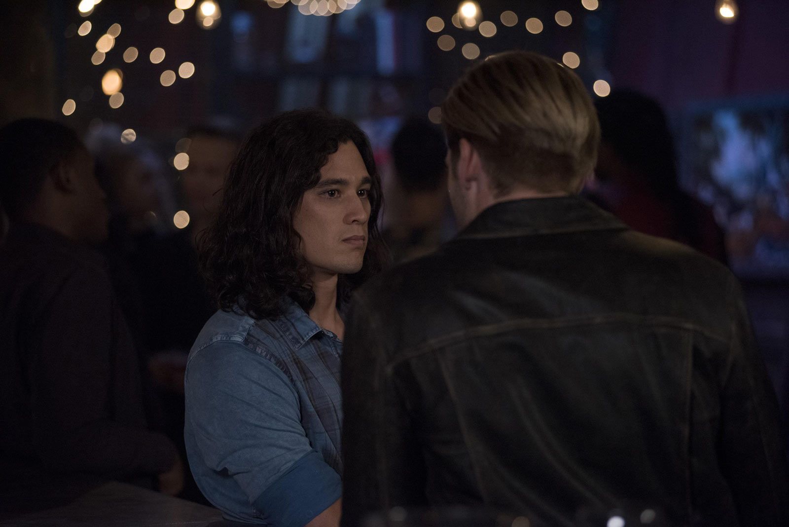 Filme Und Serien Von Chai Romruen Photo de Chai Romruen - Shadowhunters : Photo Chai Romruen - Photo 3