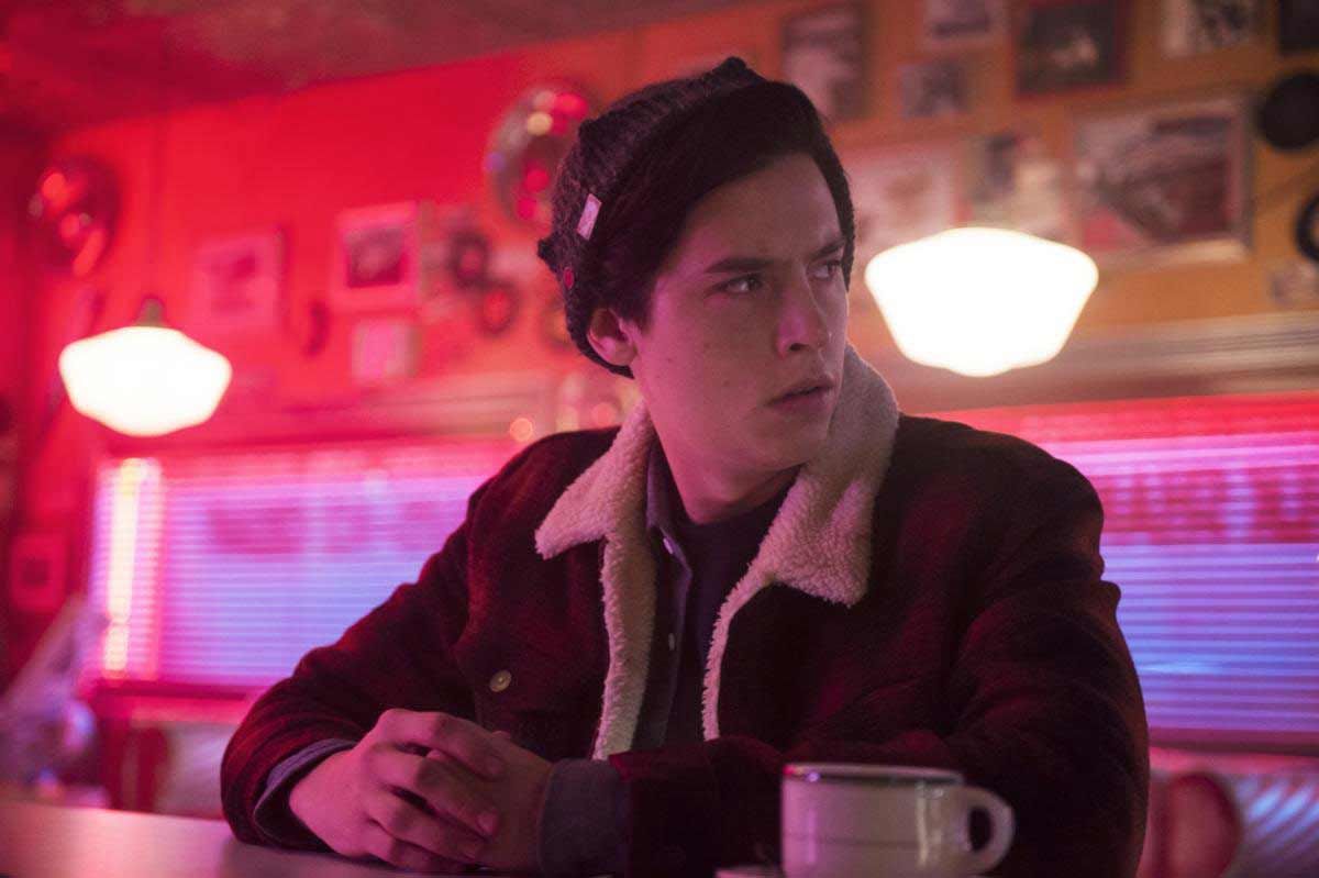 Plus Belle La Vie Saison 17 épisode 240 Riverdale : Photo Cole Sprouse - 240 sur 432 - AlloCiné