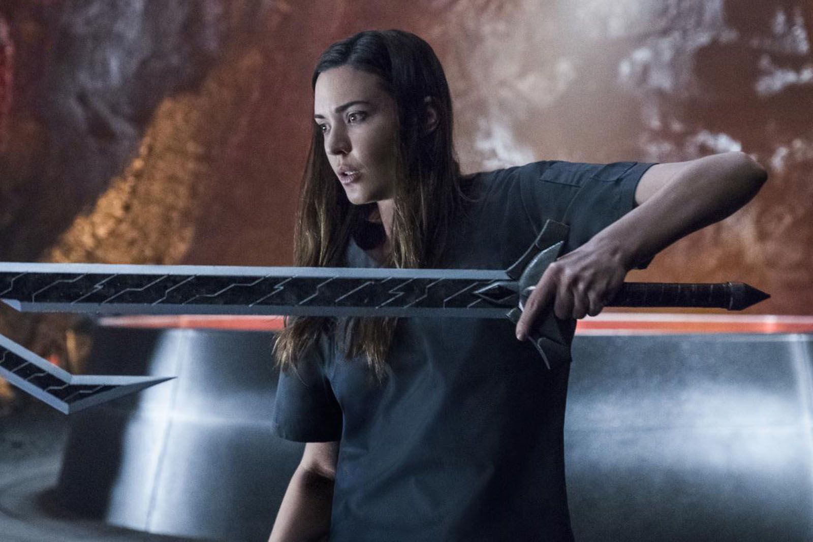 Films Et Séries Tv Avec Odette Annable Supergirl : Photo Odette Annable - 215 sur 547 - AlloCiné