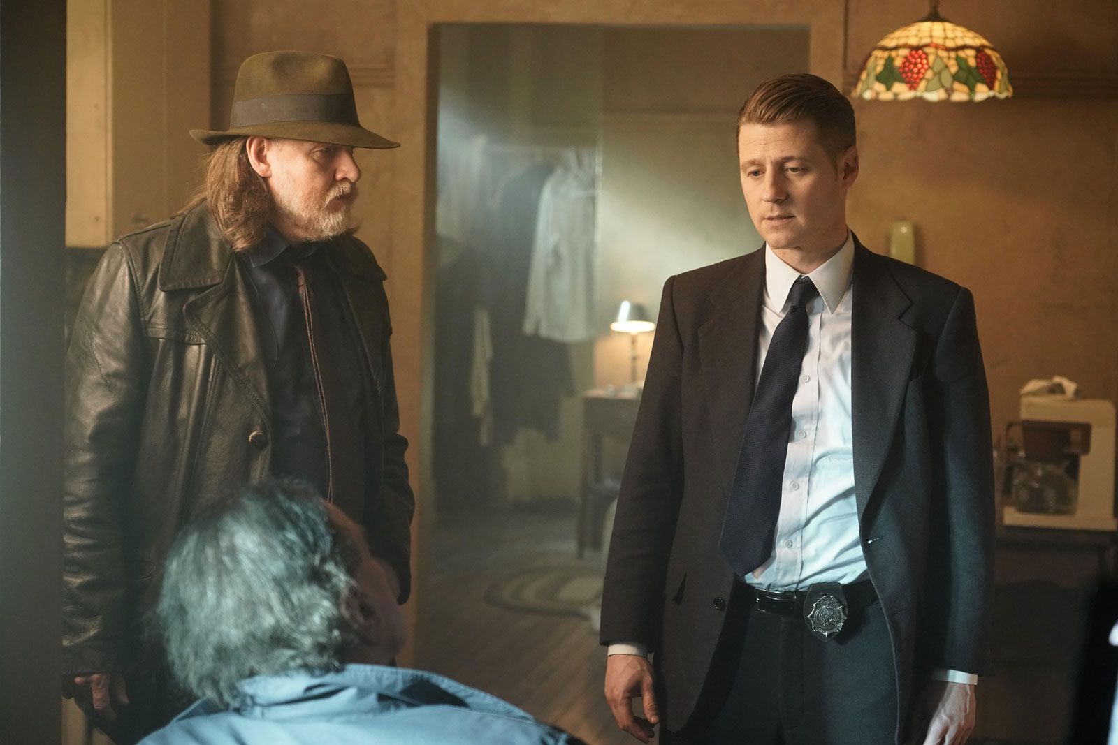 Films Et Séries Tv Avec Donal Logue Gotham (2014) : Photo Ben McKenzie, Donal Logue - 18 sur 593 - AlloCiné