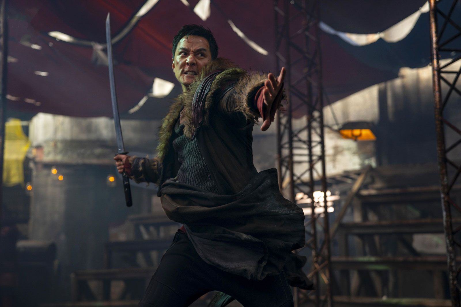 Photo de Daniel Wu - Into the Badlands : Photo Daniel Wu - Photo 9 sur