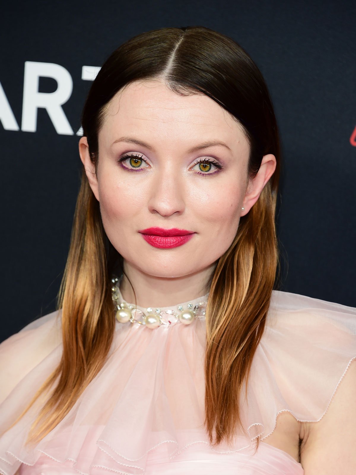 Emily Browning Allociné