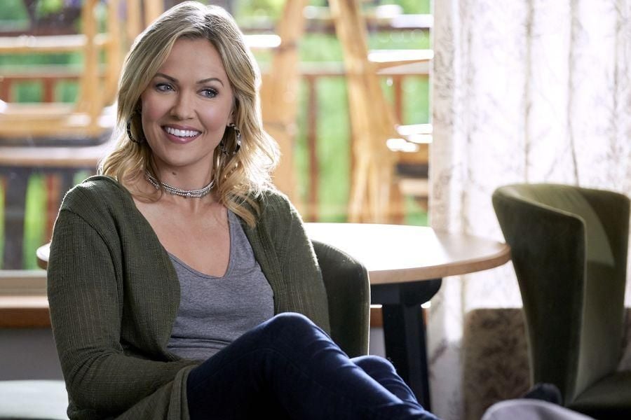 Films Et Séries Tv Avec Emilie Ullerup Chesapeake Shores : Photo Emilie Ullerup - 6 sur 160 - AlloCiné