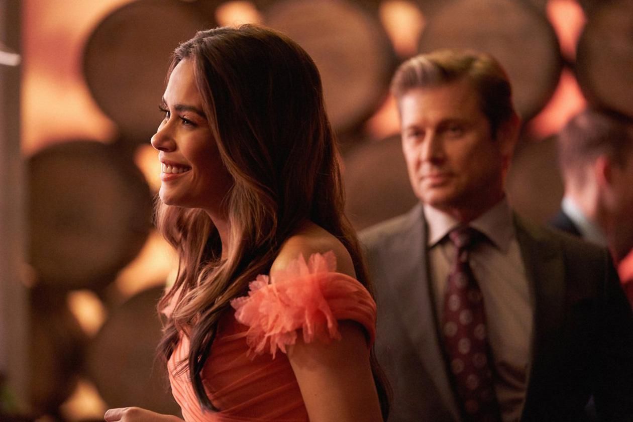 Serie Dynastie Saison 5 Dynastie (2017) : Photo Daniella Alonso - 66 sur 162 - AlloCiné