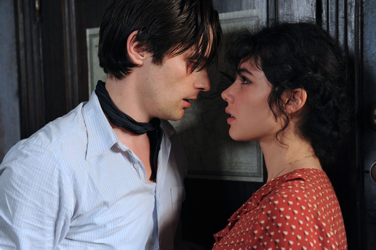 Films Et Séries Tv Avec Victoire Bélézy Photo de Raphaël Personnaz - Marius : Photo Raphaël Personnaz, Victoire