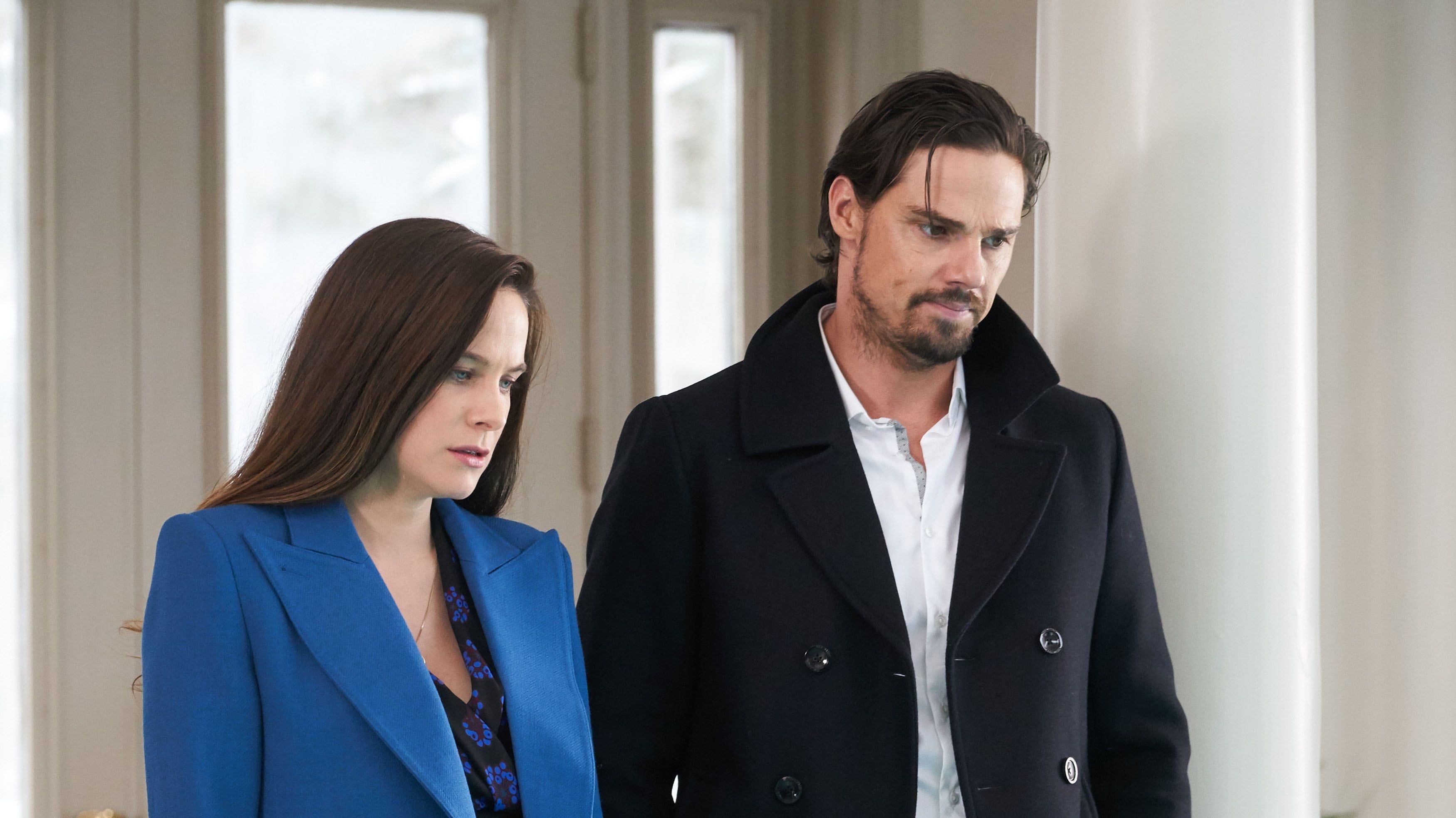 Poster Mary Kills People saison 3 - Affiche 1 sur 37 - AlloCiné