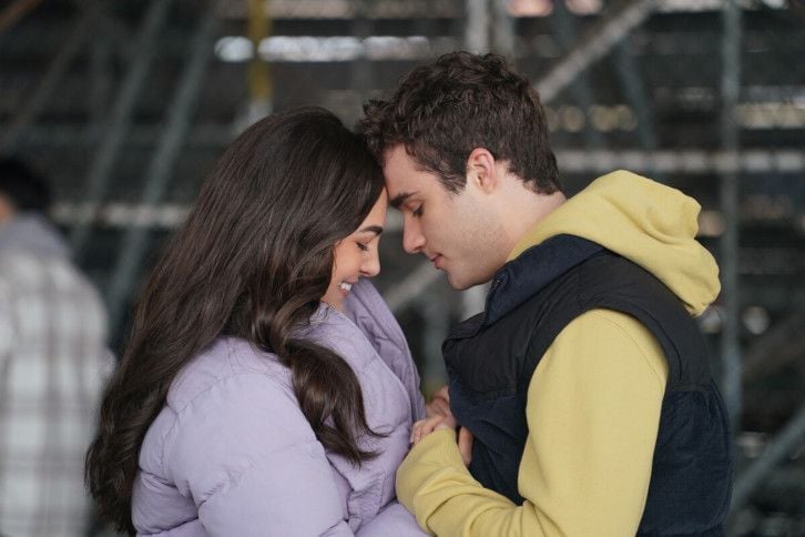Superman et Lois : Superman et Lois : Photo Jordan Elsass, Inde