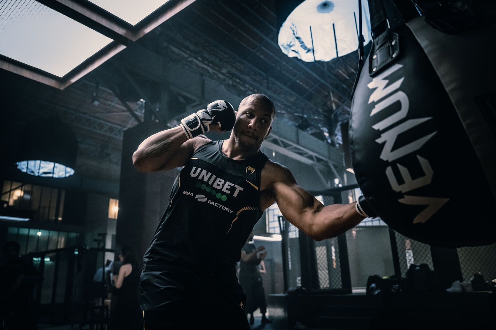 La Cage La Cage Photo 1 sur 4 AlloCiné