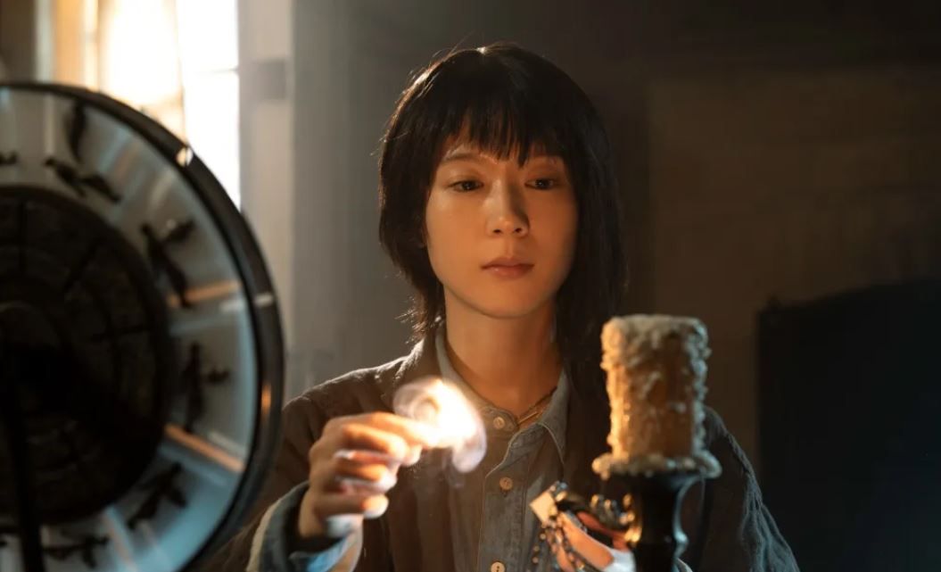 Never After Dark : Photo Moeka Hoshi