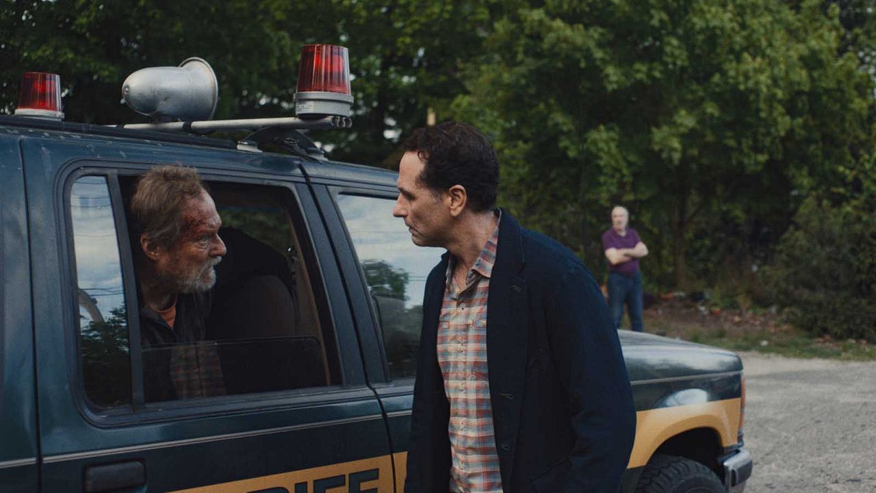 Widow's Bay : Photo Stephen Root, Matthew Rhys