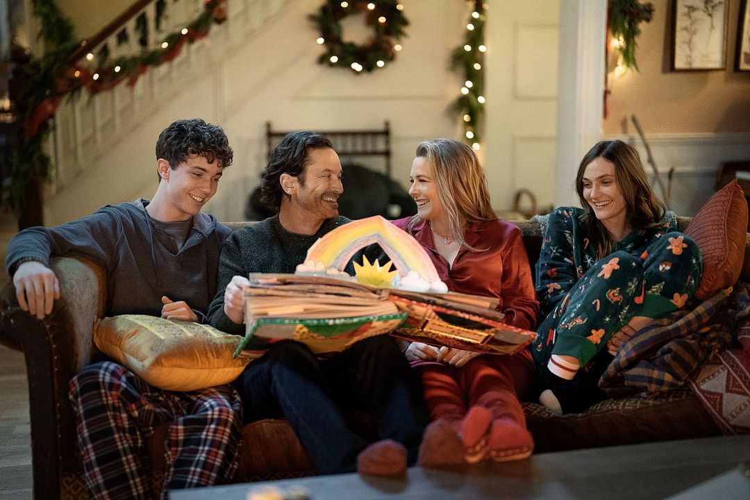 Un ex pour Noël : Photo Emily Hall, Alicia Silverstone, Wilder Hudson, Oliver Hudson