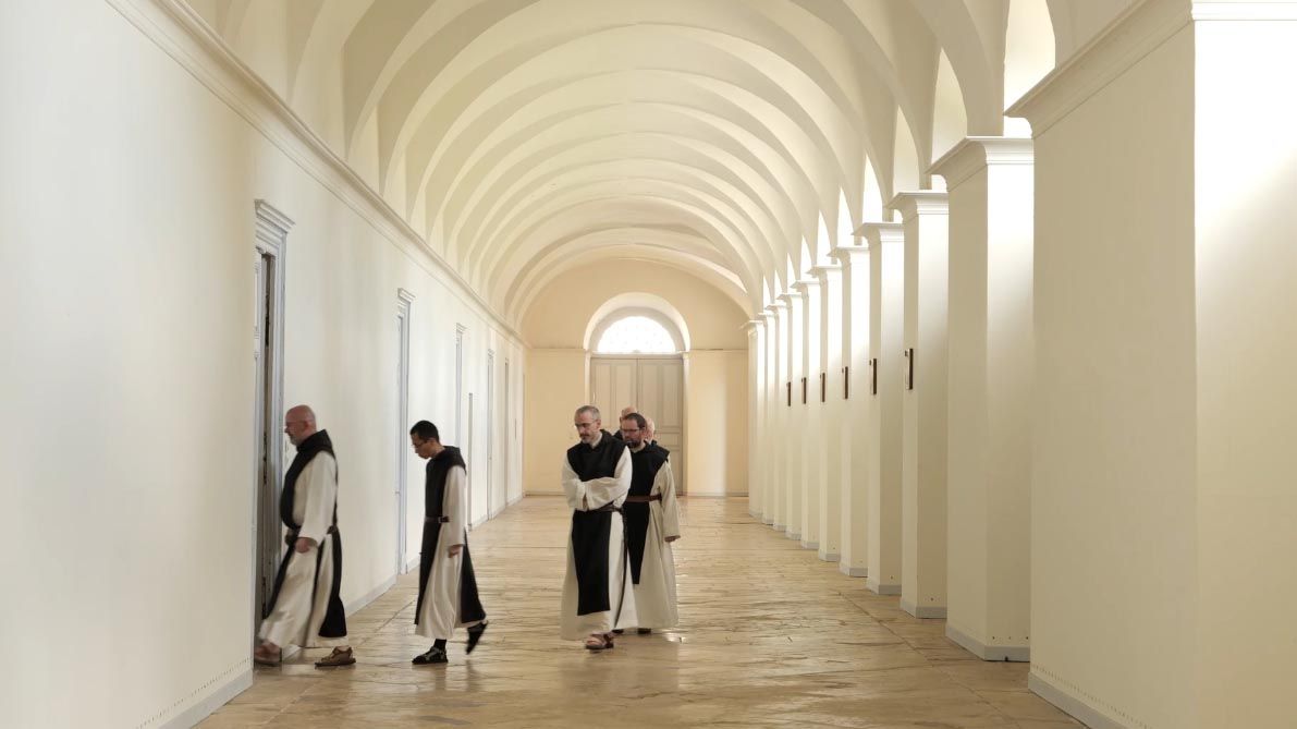 À l'ombre de l'abbaye de Clairvaux : Photo