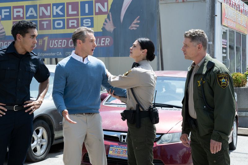 Sheriff Country : Photo Morena Baccarin, Matt Lauria