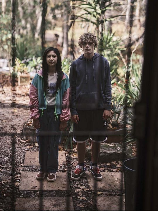 Substitution - Bring Her Back : Photo Sora Wong, Billy Barratt