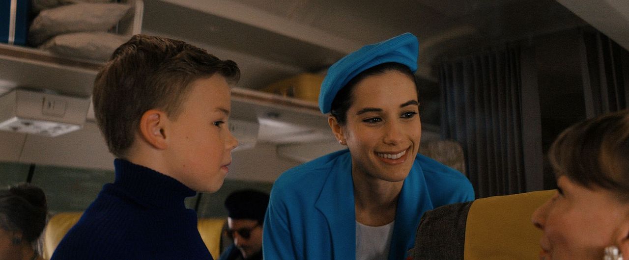 Vol de Nuit pour Los Angeles : Photo Ella Bleu Travolta, Clark Shotwell