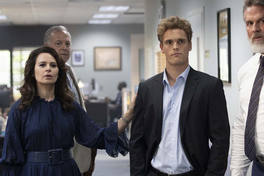 The Hunting Wives : Photo George Ferrier, Scott N. Stevens, Katie Lowes, Branton Box