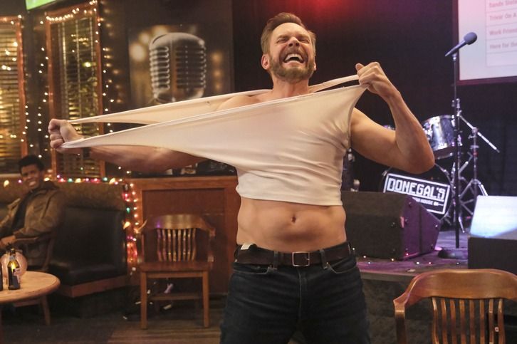 Animal Control : Photo Joel McHale