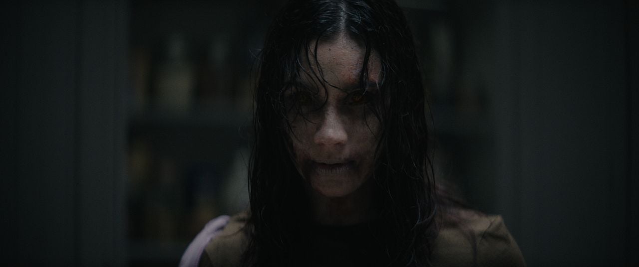 Evil Dead Burn : Photo Luciane Buchanan