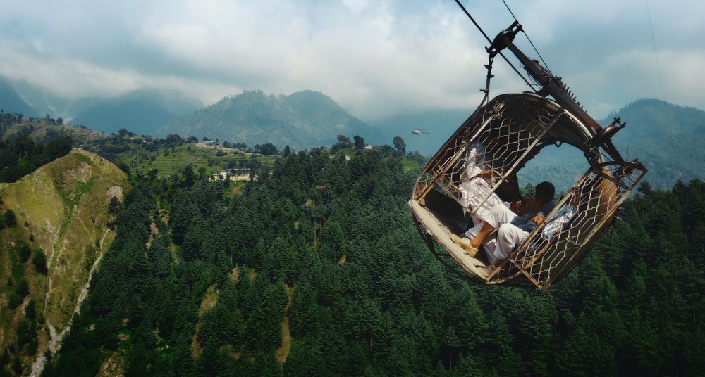 Hanging By A Wire : Photo