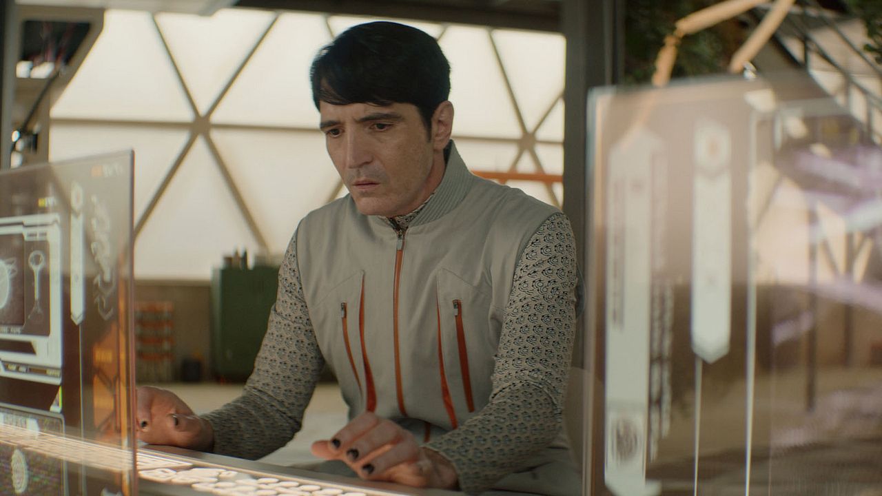 Murderbot : Journal d'un AssaSynth : Photo David Dastmalchian