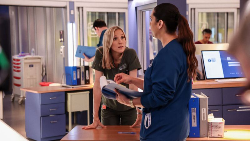 Chicago Med : Photo Jessy Schram, Lorena Diaz