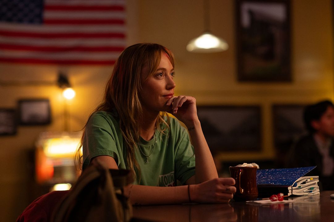 Reminders Of Him : Photo Maika Monroe