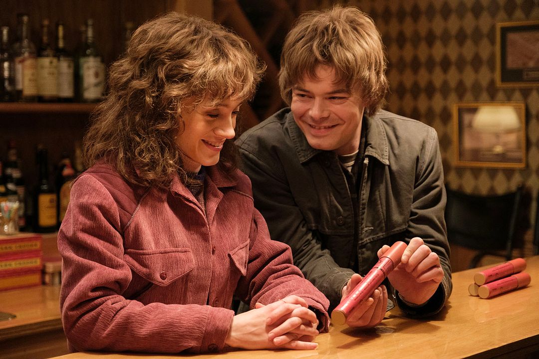  La dernière aventure : Le making-of de Stranger Things 5 : Photo Natalia Dyer, Charlie Heaton