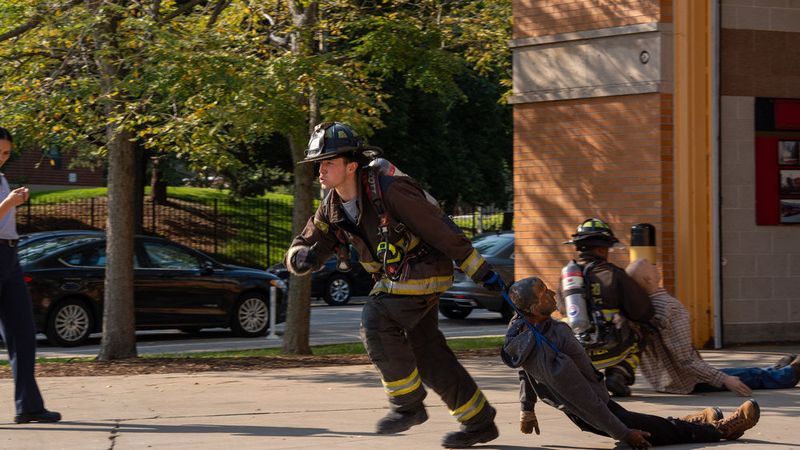 Chicago Fire : Photo Brandon Larracuente