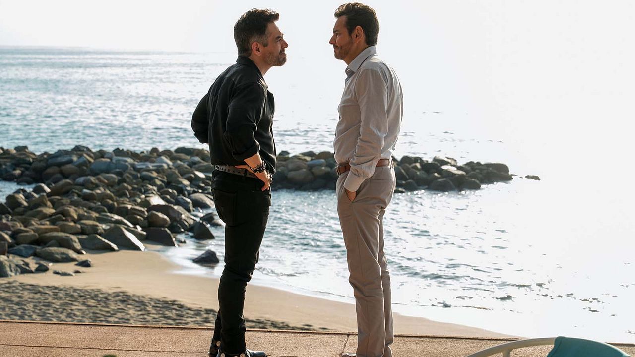 Acapulco : Photo Eugenio Derbez, Omar Chaparro